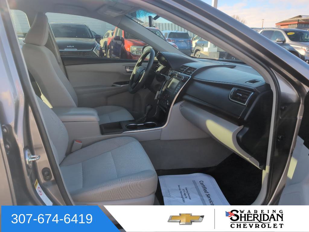 Used 2017 Toyota Camry LE image 24