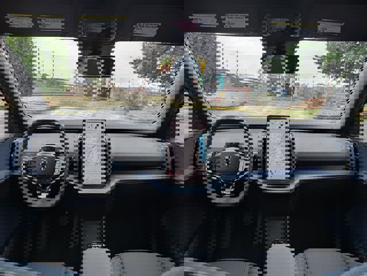 Used 2025 Volvo EX30 Ultra w/ Climate Package image 12