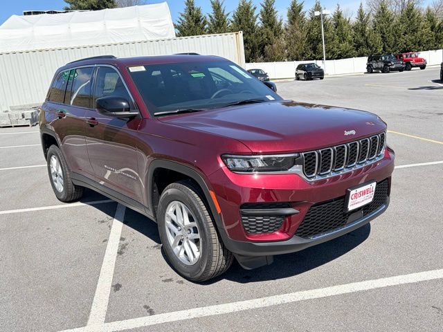 New 2026 Jeep Grand Cherokee Laredo AWD/4WD image 2