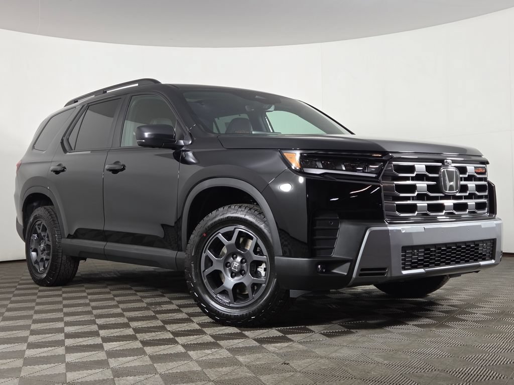 New 2026 Honda Pilot TrailSport image 2