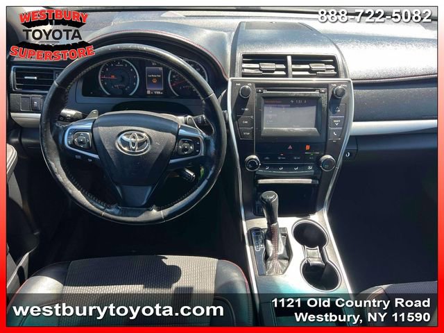 Used 2016 Toyota Camry SE w/ Moonroof Package FWD image 13
