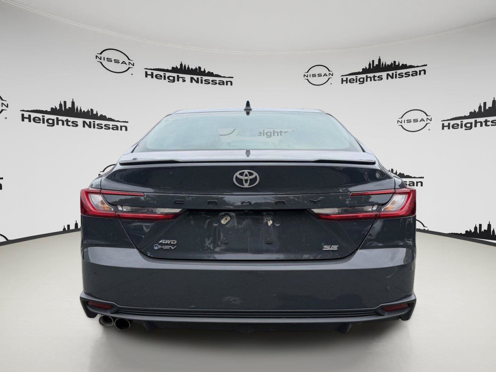Used 2025 Toyota Camry SE w/ Convenience Package AWD/4WD image 3