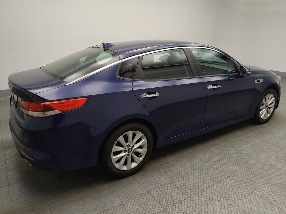 Used 2017 Kia Optima LX w/ Option Group 014 FWD image 10
