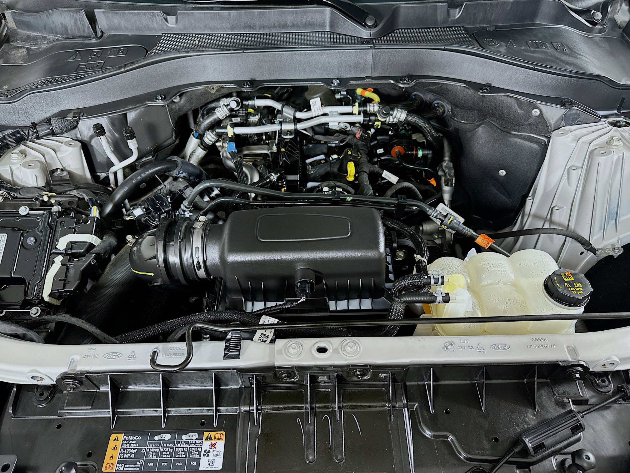 Used 2022 Ford Explorer XLT w/ Equipment Group 202A image 29