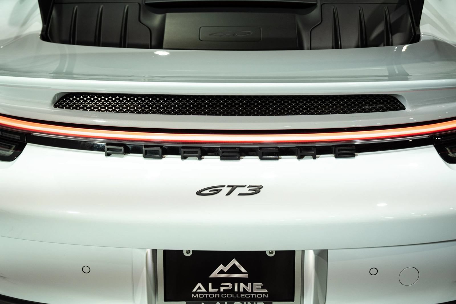 Used 2023 Porsche 911 GT3 RWD image 8