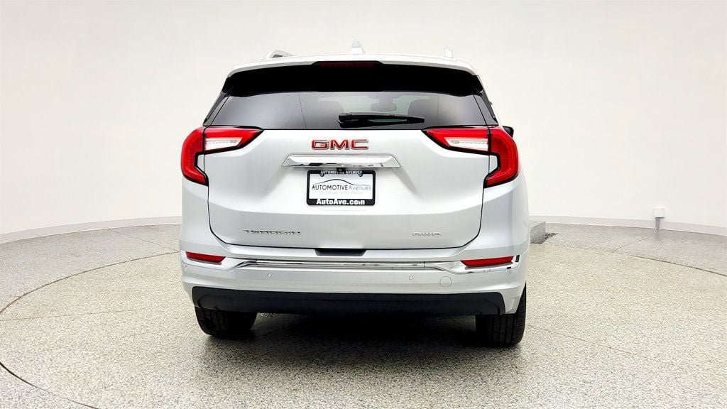 Used 2022 GMC Terrain Denali w/ LPO, Floor Liner Package image 6
