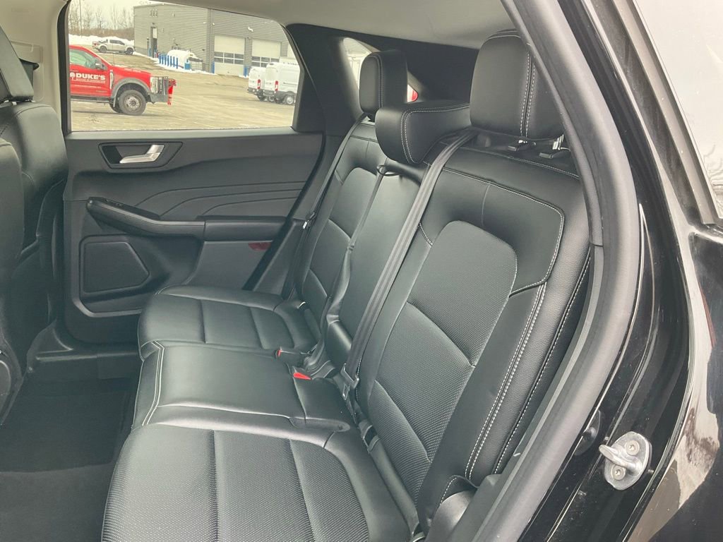 Used 2022 Ford Escape SEL image 19