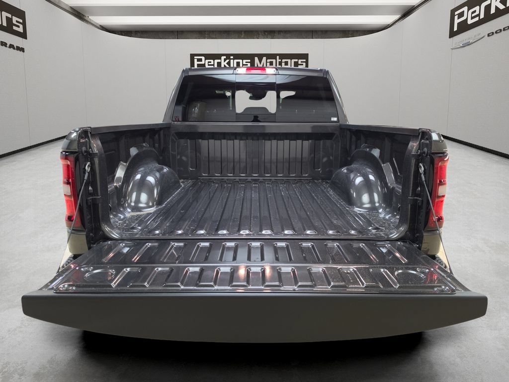 New 2026 RAM 1500 Express AWD/4WD image 23