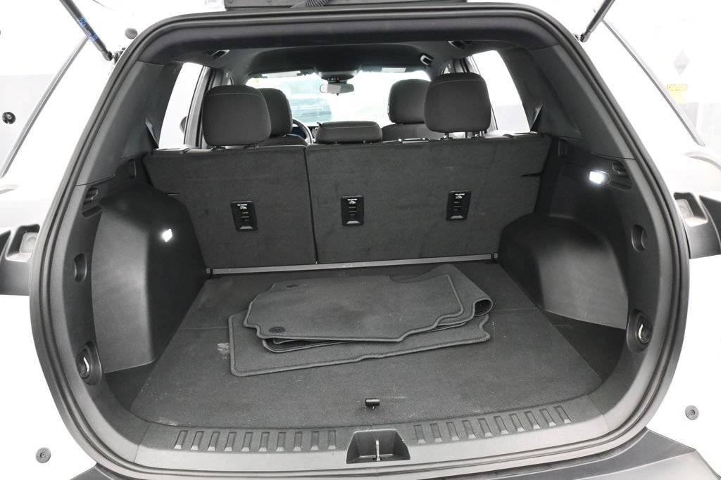 Used 2026 Chevrolet Equinox LT FWD image 33