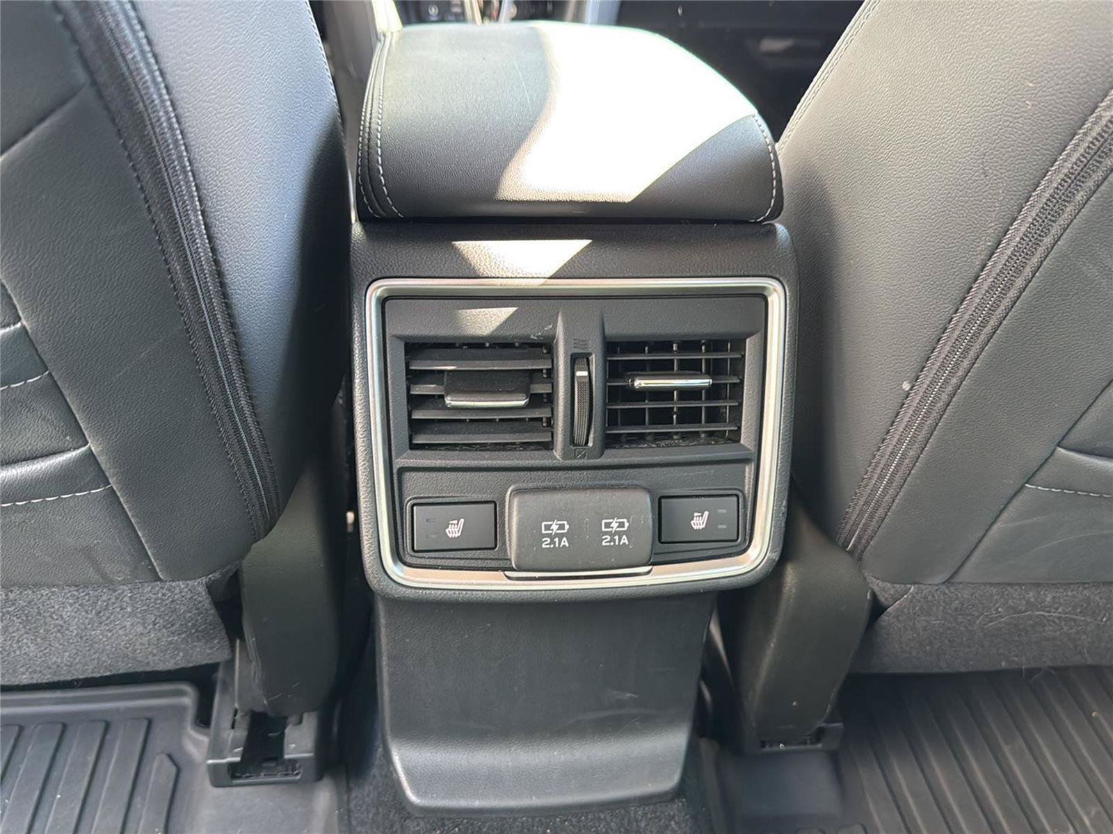 Used 2022 Subaru Forester Touring AWD/4WD image 27