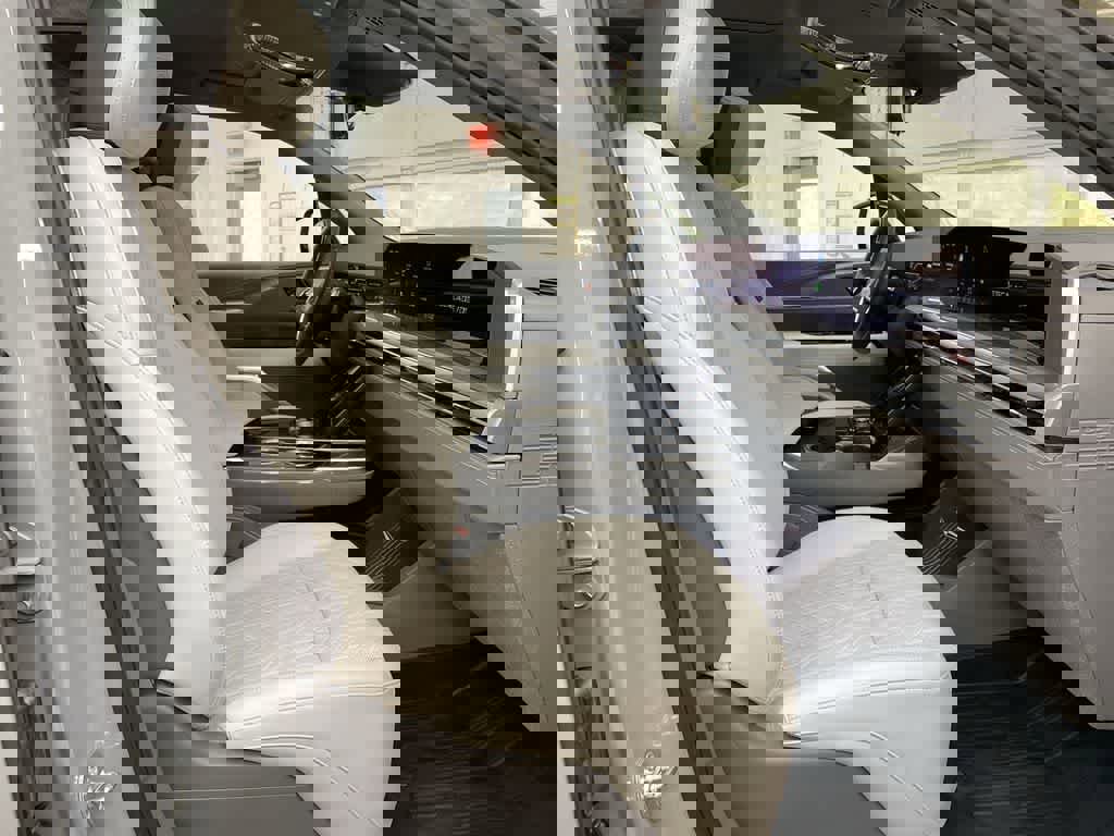 Certified 2026 Cadillac Escalade IQL Sport 1 w/ LPO, ONYX Package image 19