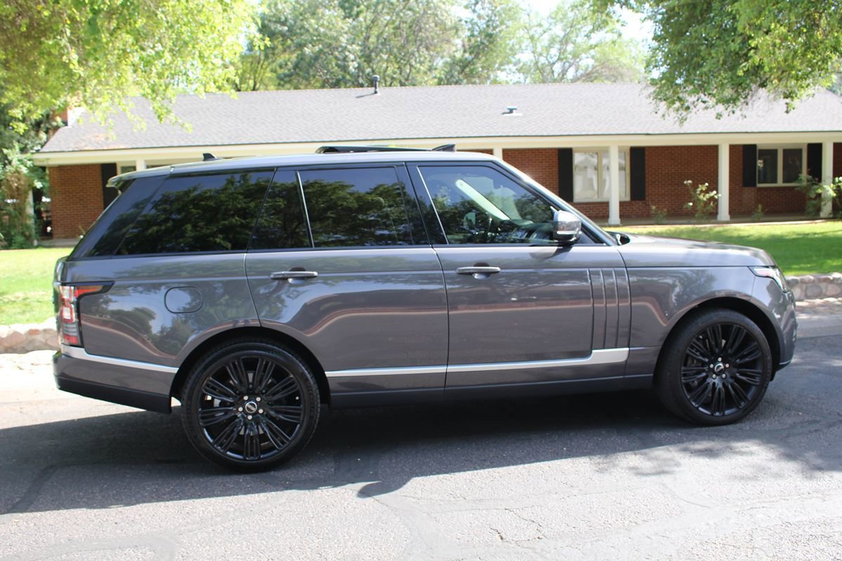 Used 2016 Land Rover Range Rover Supercharged AWD/4WD image 3