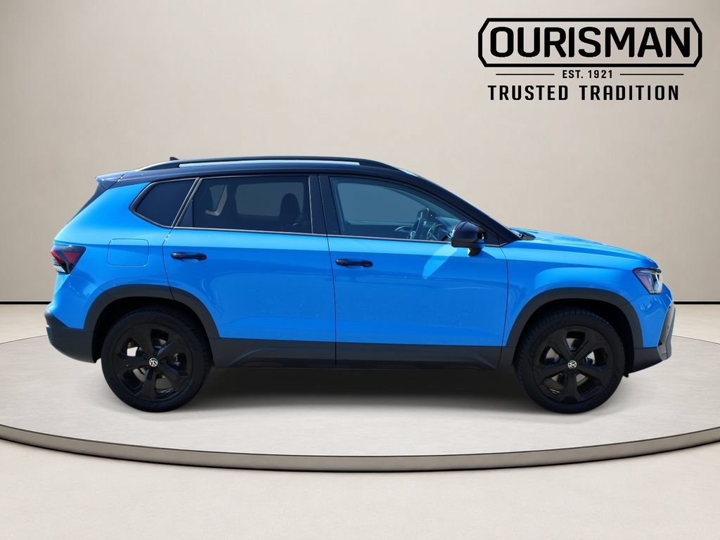 Used 2025 Volkswagen Taos SE AWD/4WD image 10