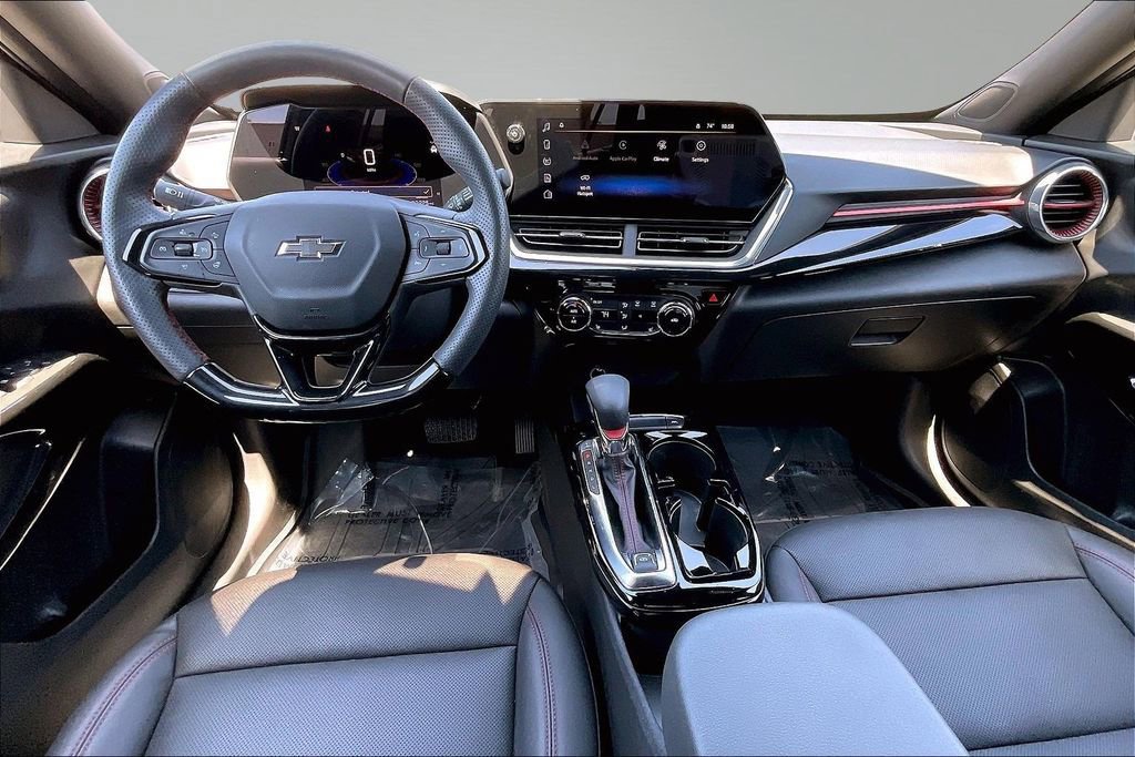 Used 2024 Chevrolet Trax RS w/ Driver Confidence Package FWD image 16