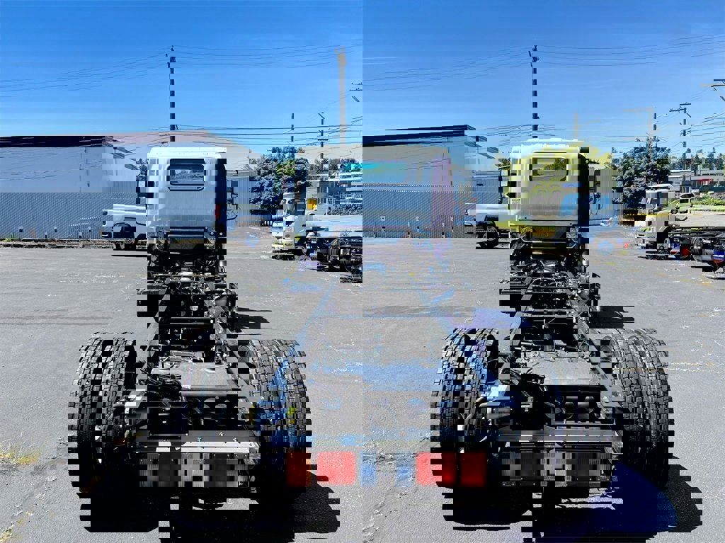 New 2024 Chevrolet Low Cab Forward 5500XD image 24
