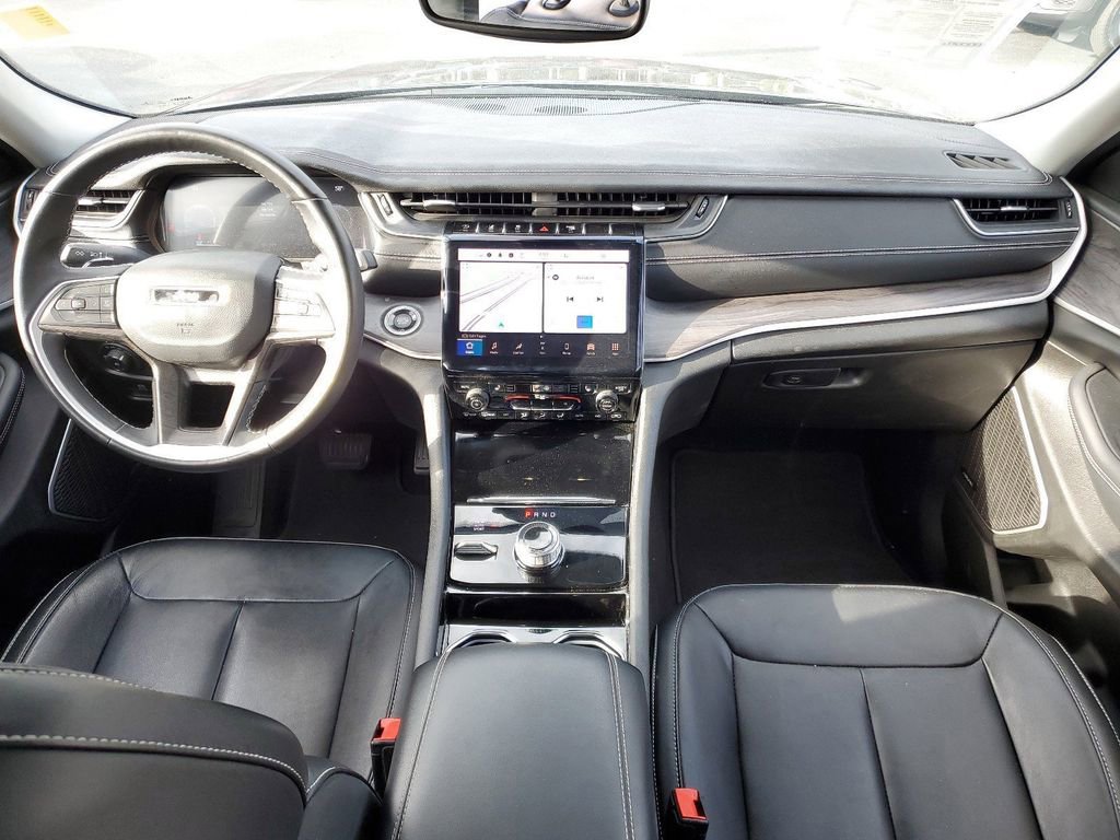 Used 2022 Jeep Grand Cherokee Limited image 13