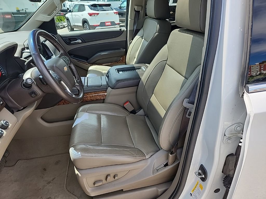 Certified 2020 Chevrolet Suburban Premier AWD/4WD image 32