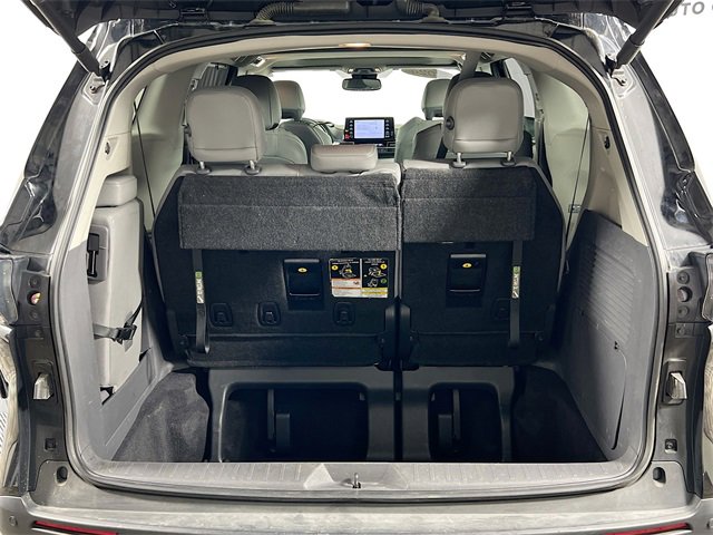 Used 2024 Toyota Sienna XLE image 26