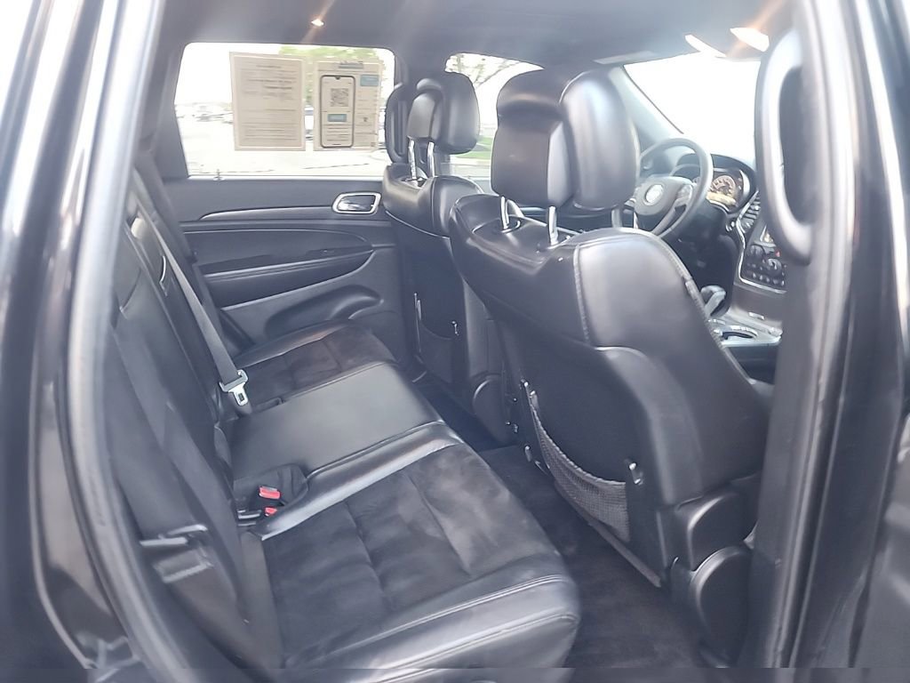 Used 2017 Jeep Grand Cherokee Altitude AWD/4WD image 30