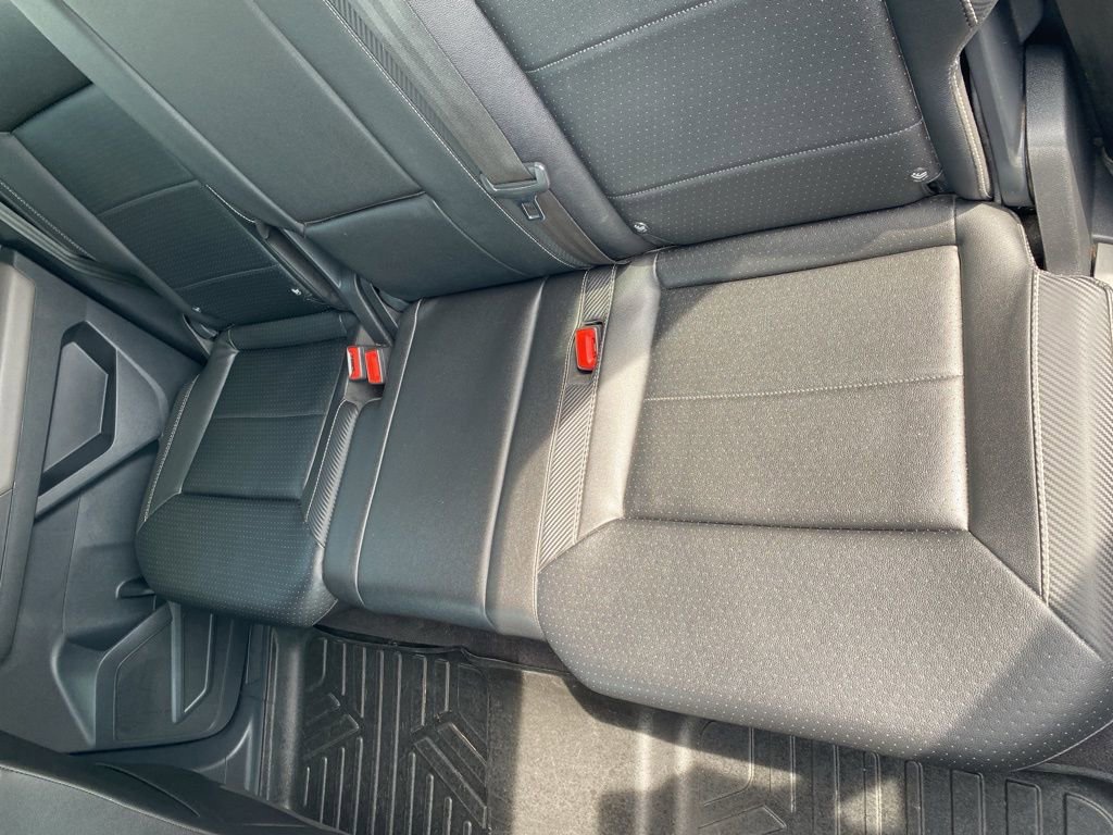 Used 2023 Volkswagen Atlas Cross Sport SE w/ Panoramic Sunroof Package image 34