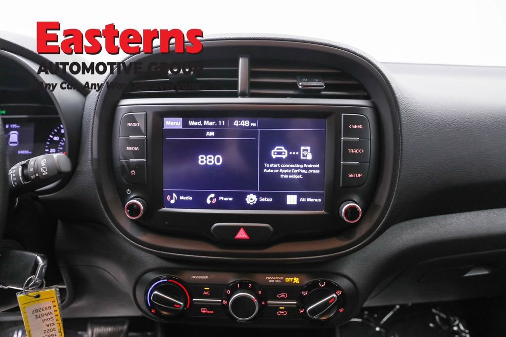 Used 2022 Kia Soul LX w/ Technology Package image 12