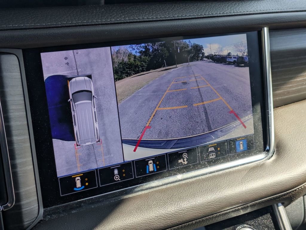 Used 2021 GMC Yukon XL Denali image 24