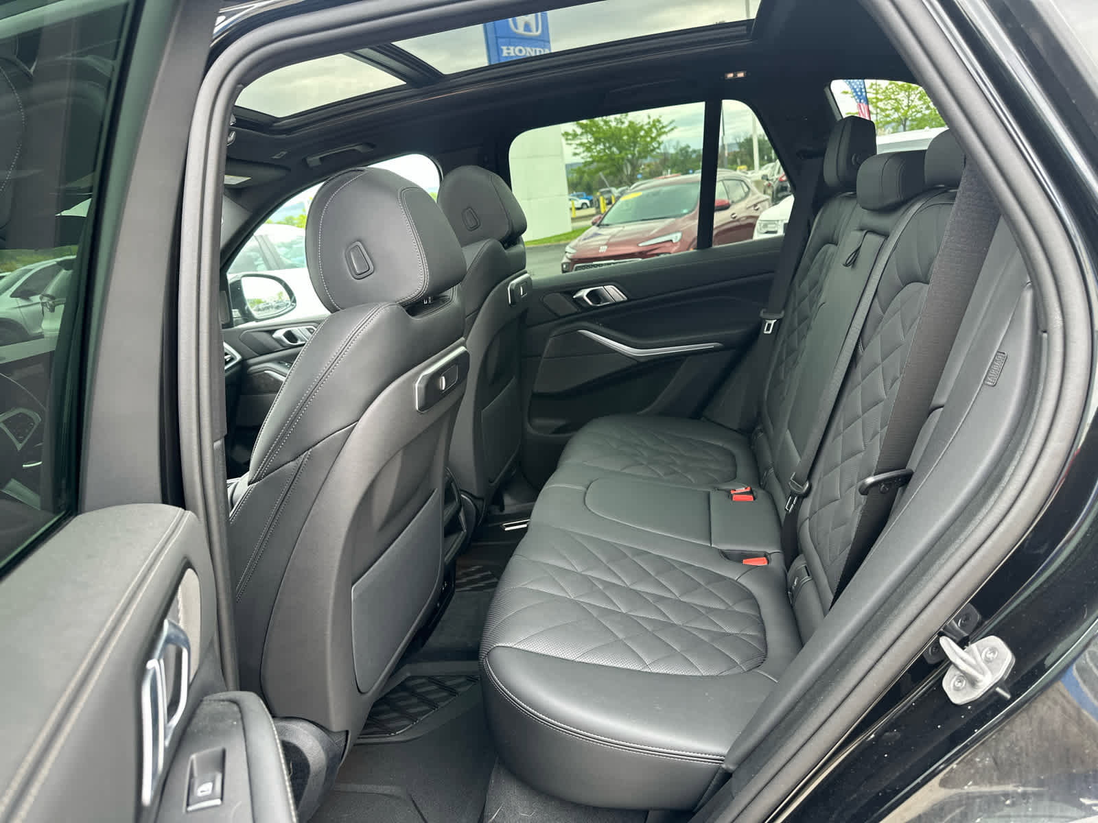 Used 2026 BMW X5 xDrive40i AWD/4WD image 16