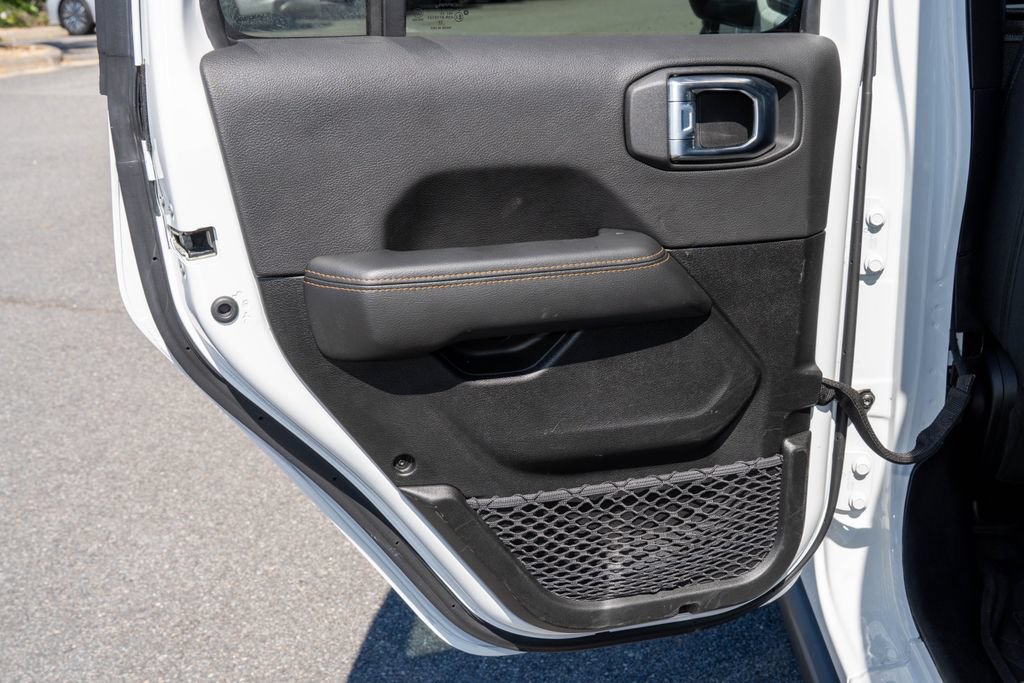 Used 2023 Jeep Wrangler Unlimited w/ Cold Weather Group AWD/4WD image 11