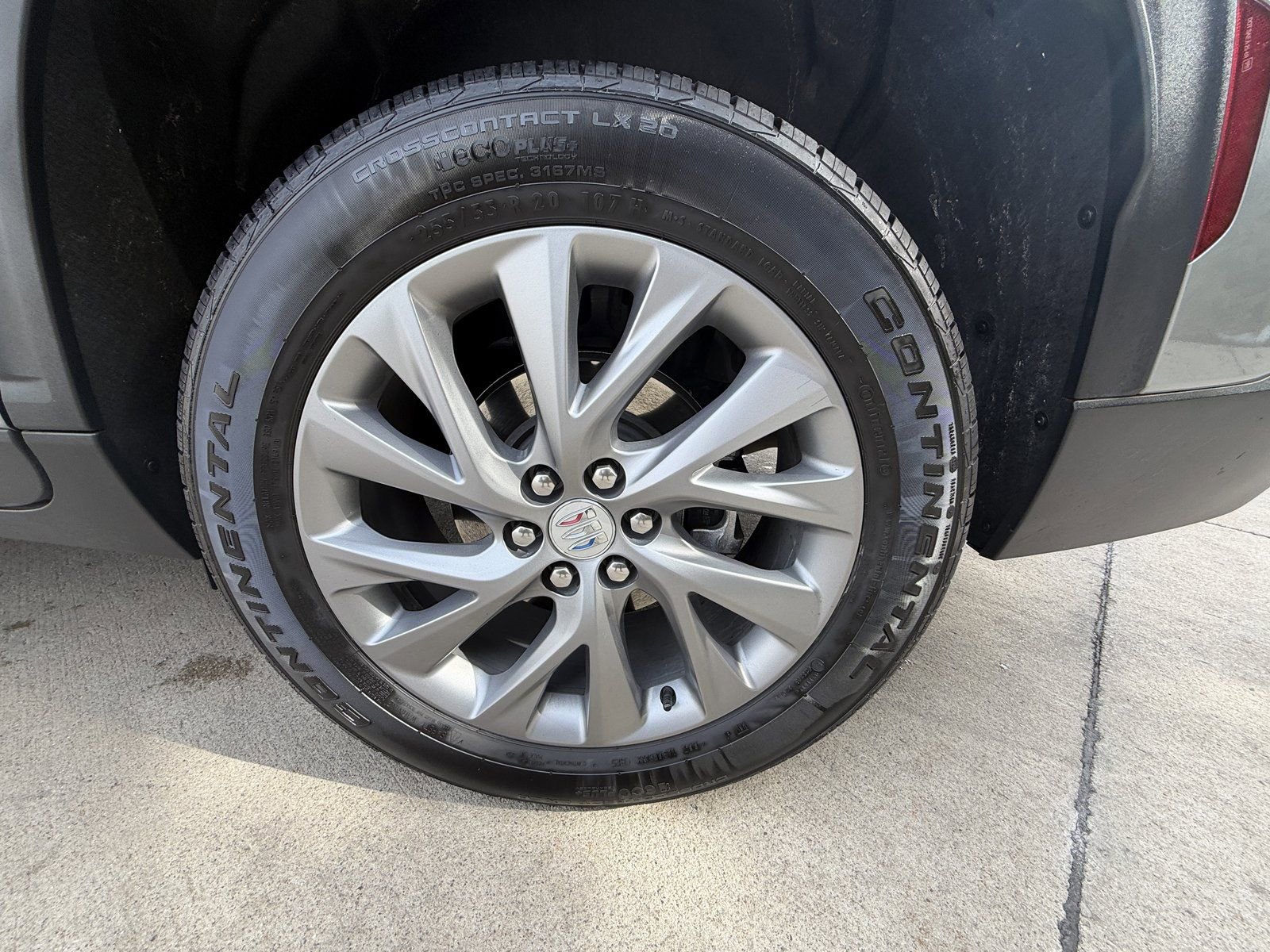 Used 2025 Buick Enclave Preferred image 40