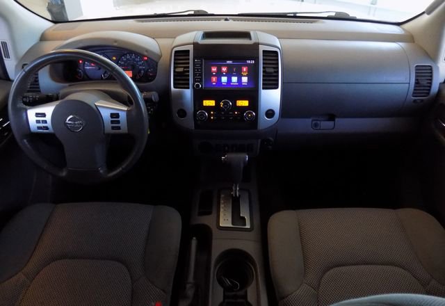 Used 2019 Nissan Frontier SV w/ Value Truck Package RWD image 13