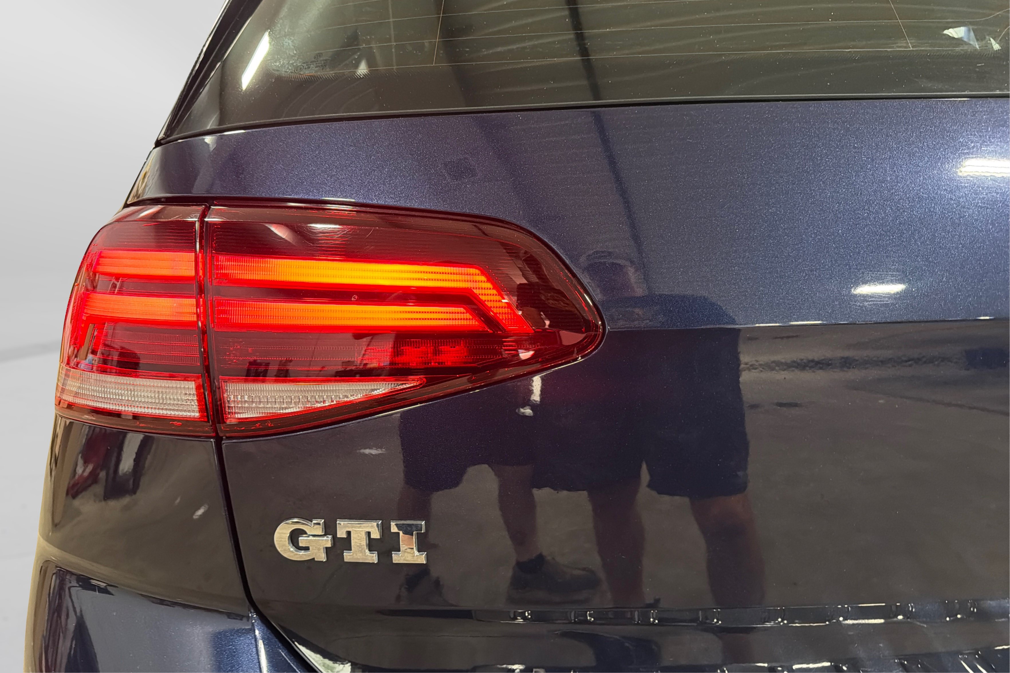 Used 2018 Volkswagen GTI S FWD image 43