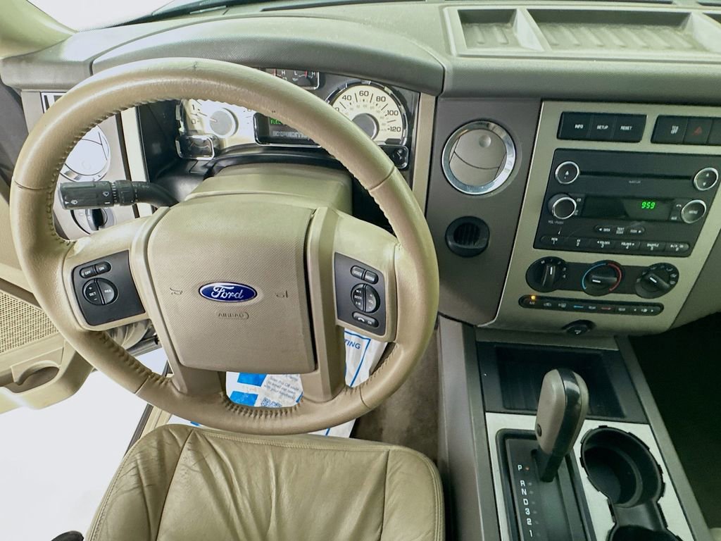 Used 2014 Ford Expedition XLT RWD image 12