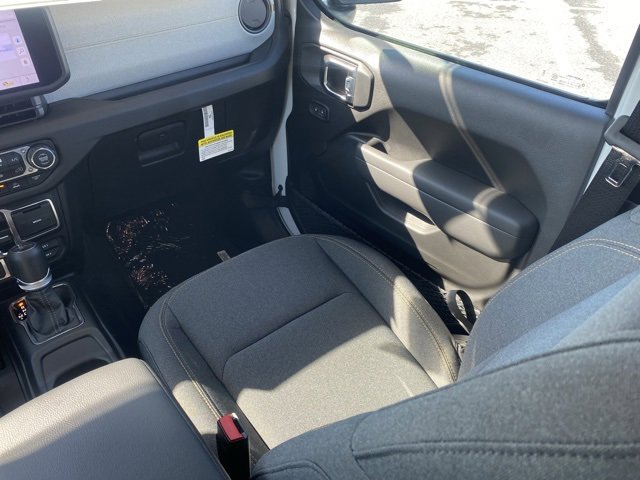 New 2025 Jeep Gladiator Willys image 34