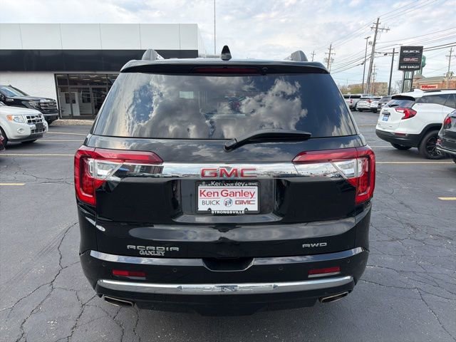 Used 2022 GMC Acadia Denali w/ Black Diamond Edition image 5