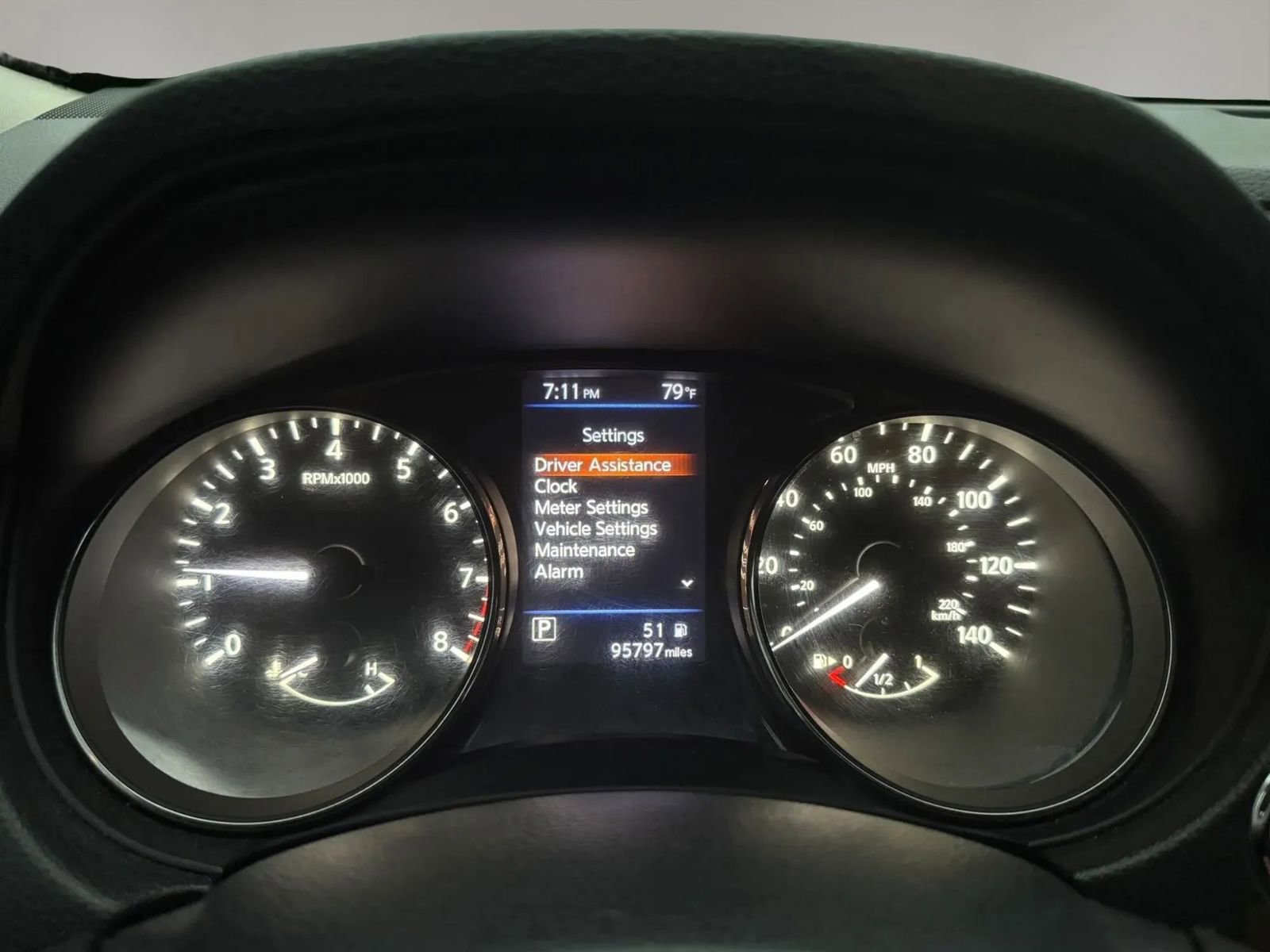 Used 2018 Nissan Rogue SV w/ Premium Package AWD/4WD image 17