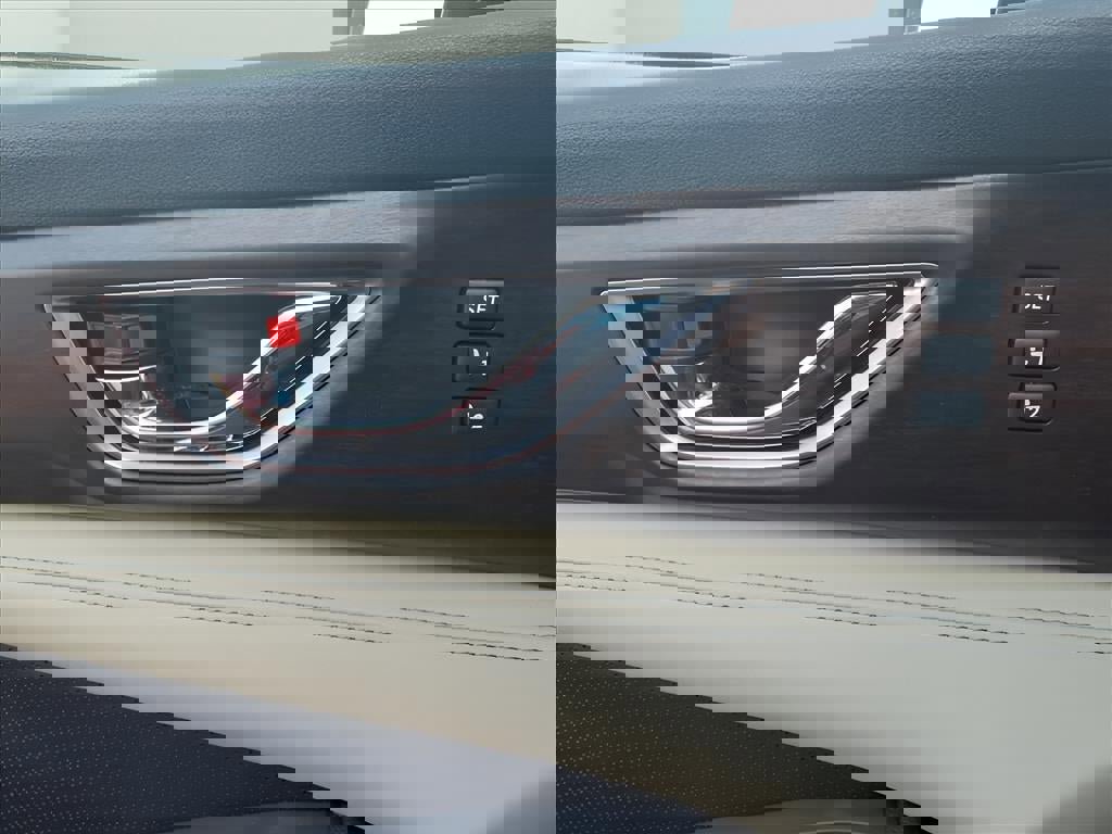 Used 2021 Subaru Ascent Touring w/ Popular Package #2A image 15