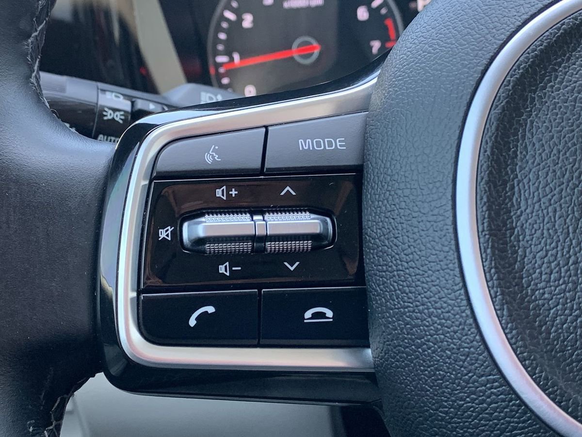 Used 2022 Kia Sorento EX w/ Panoramic Sunroof Package FWD image 19