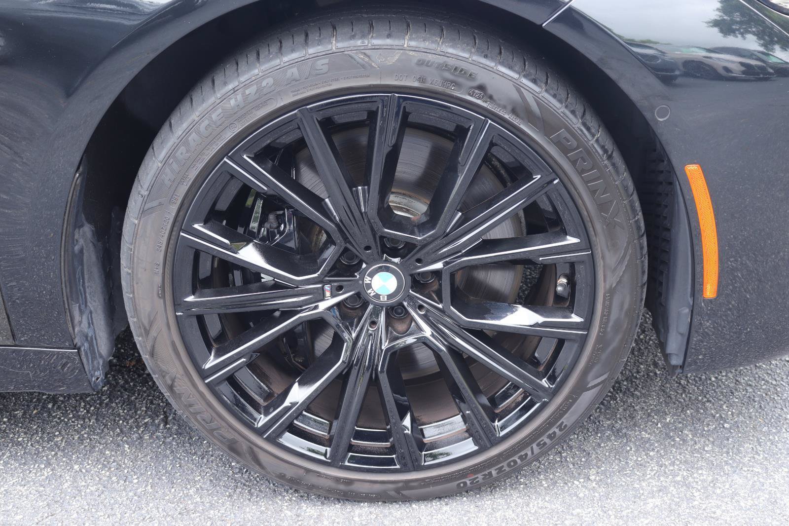Used 2022 BMW 750Li xDrive AWD/4WD image 37