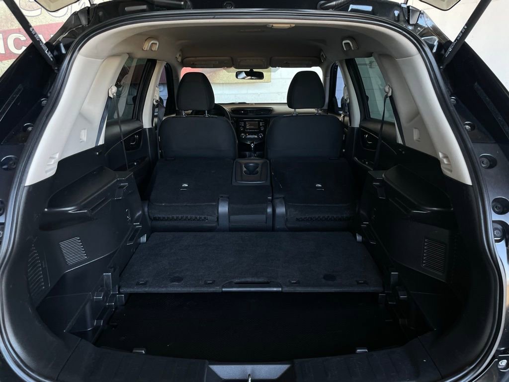 Used 2017 Nissan Rogue S FWD image 22