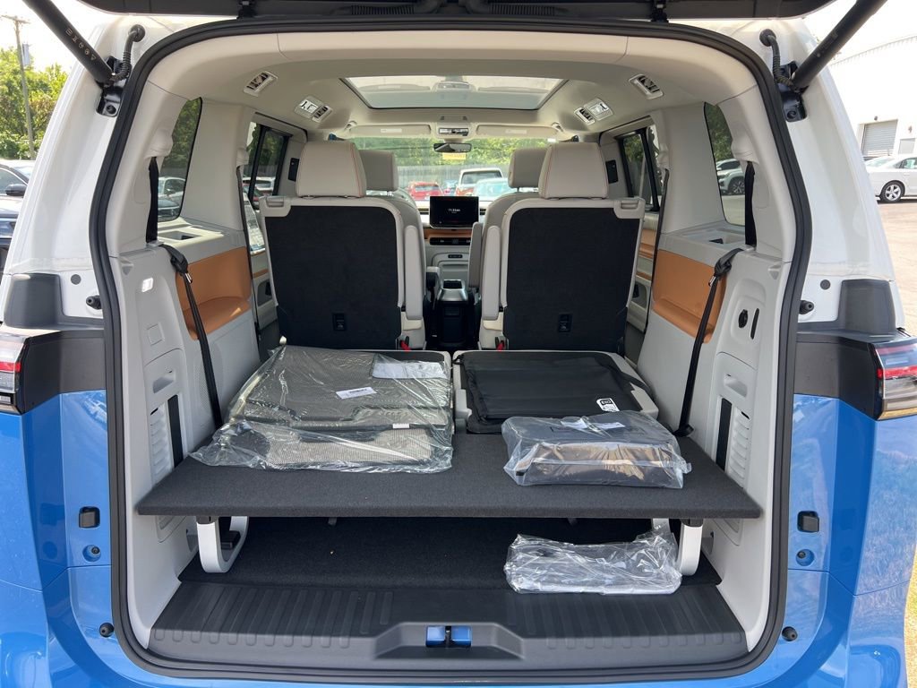 New 2025 Volkswagen ID. Buzz Pro S Plus image 13