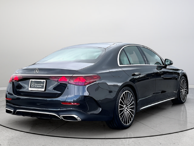 Used 2025 Mercedes-Benz E 350 Sedan image 6