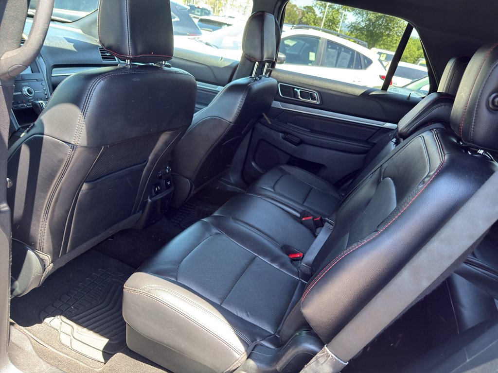 Used 2019 Ford Explorer Sport w/ Equipment Group 401A AWD/4WD image 16