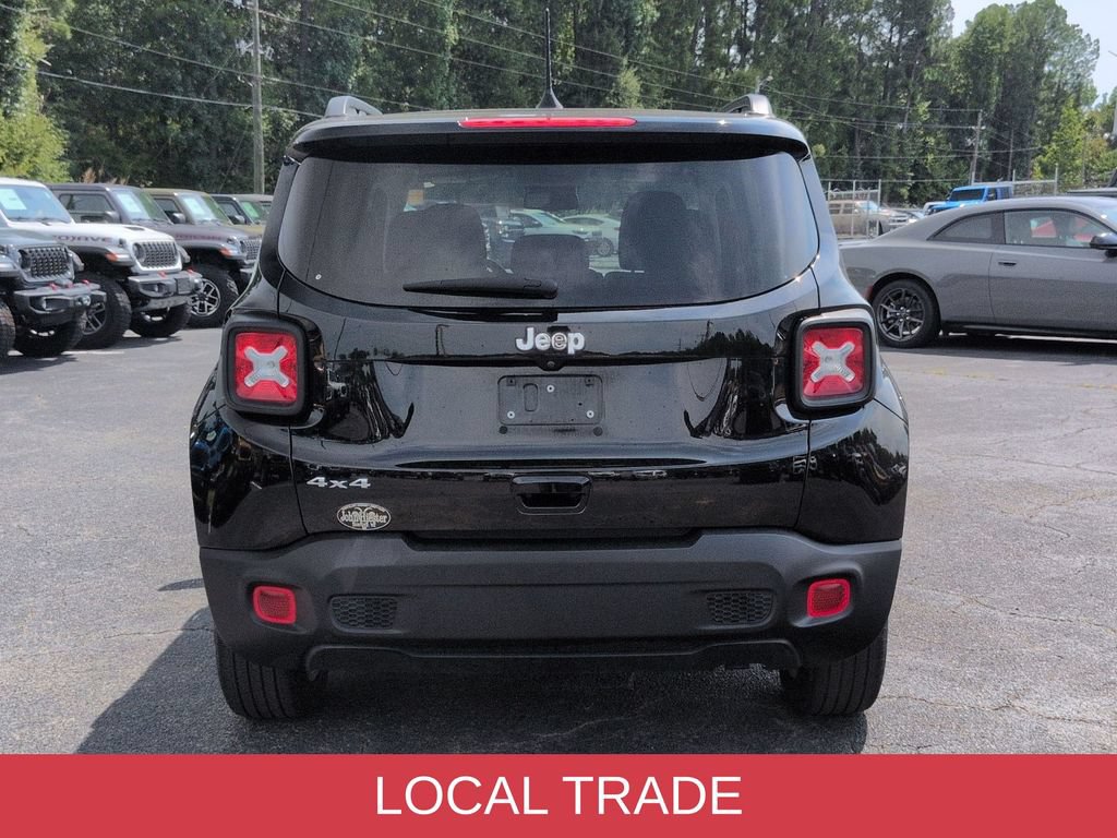 Used 2023 Jeep Renegade Latitude w/ Premium Group AWD/4WD image 4