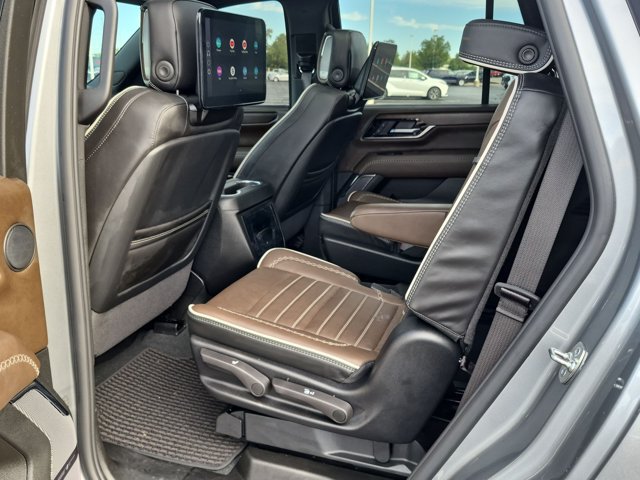 Used 2026 GMC Yukon Denali Ultimate AWD/4WD image 17