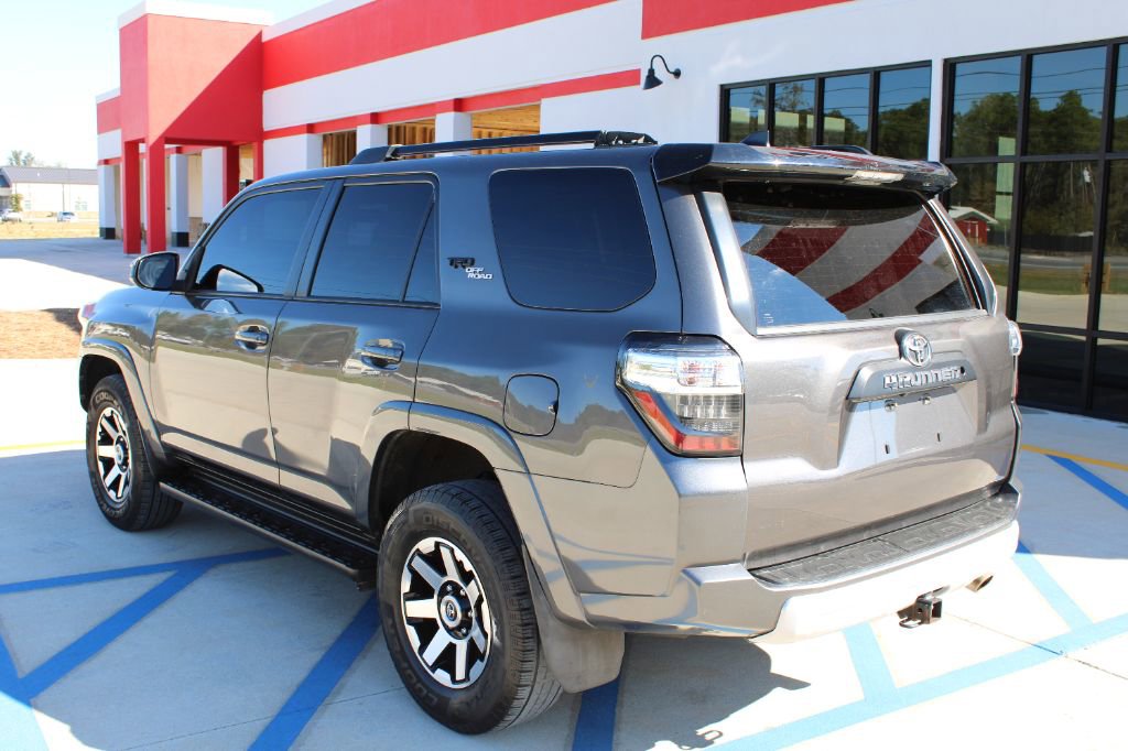 Used 2019 Toyota 4Runner TRD Off-Road image 3