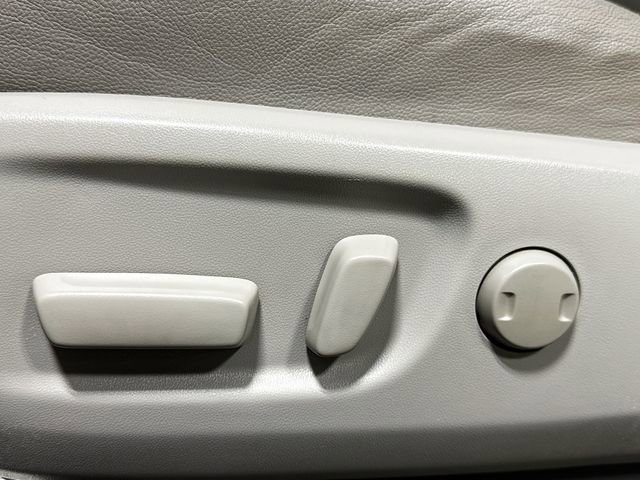 Used 2018 Toyota Sienna XLE image 20