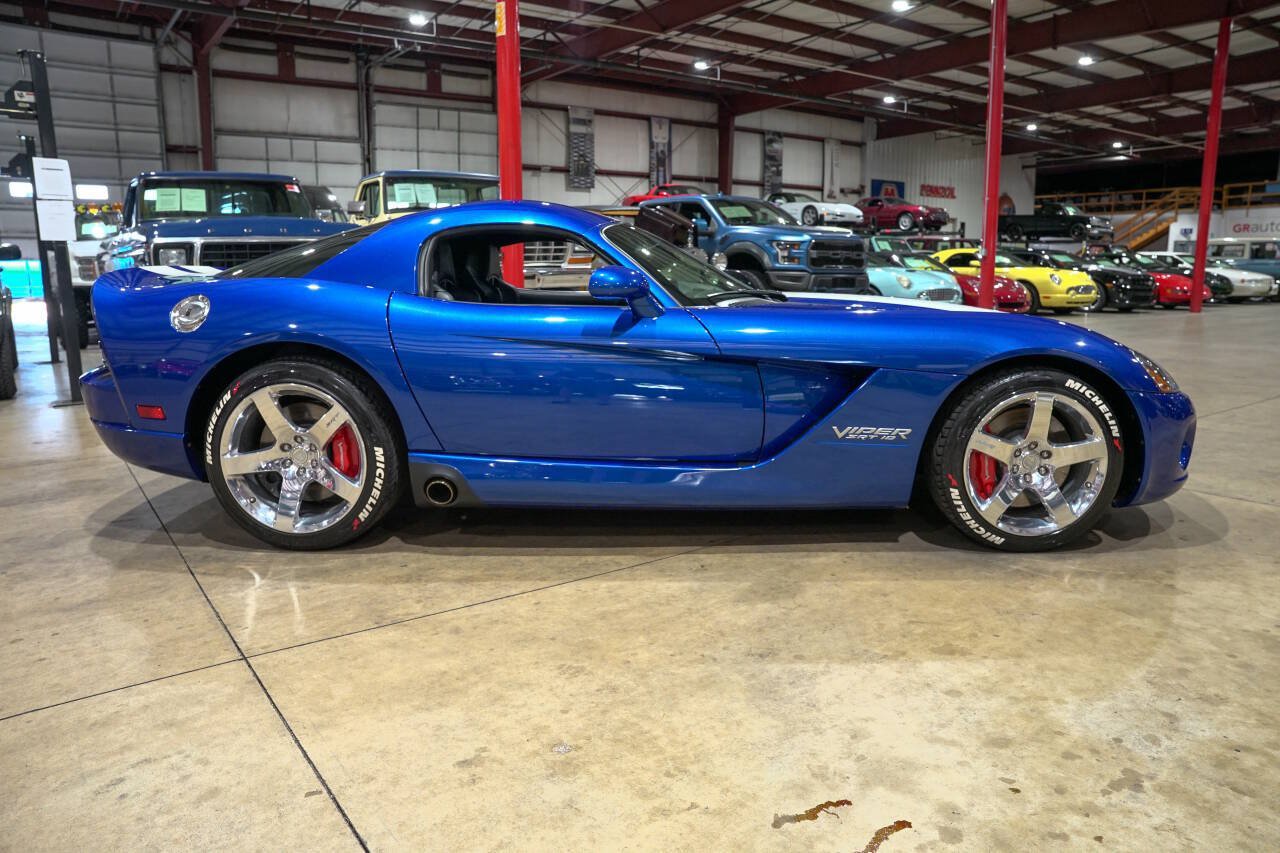 Used 2006 Dodge Viper SRT-10 w/ First Edition Group RWD image 10