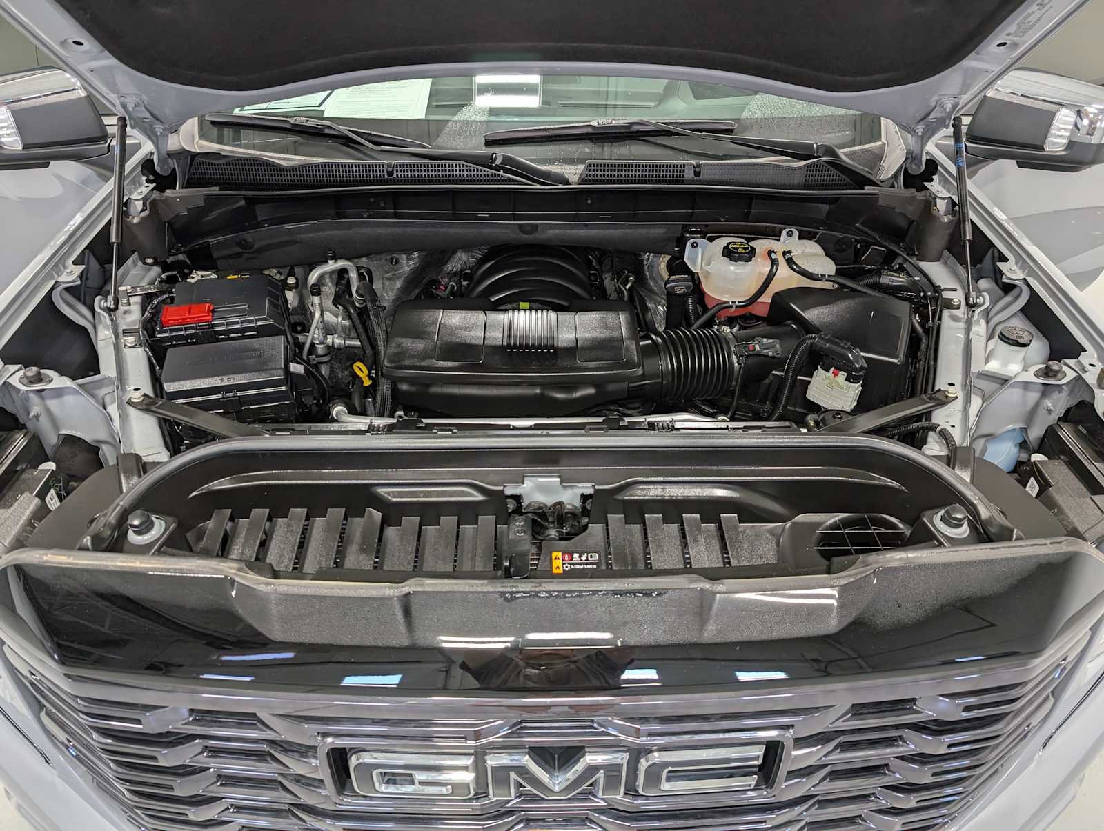 Certified 2025 GMC Sierra 1500 Denali Ultimate AWD/4WD image 16