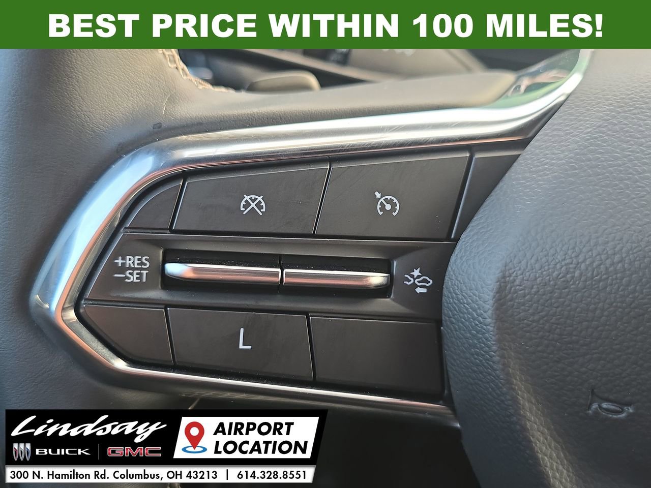 Used 2025 Chevrolet Traverse LT image 40