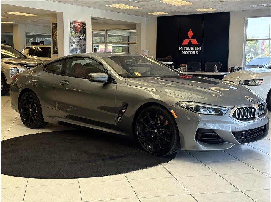 Used 2023 BMW 840i Coupe w/ Driving Assistance Package RWD image 3